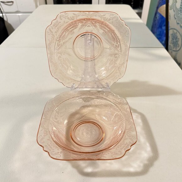 Vtg. Set Of 2 Indiana Glass Recollections Pink Madrid 7" Square Bowls 1976 - Picture 3 of 7
